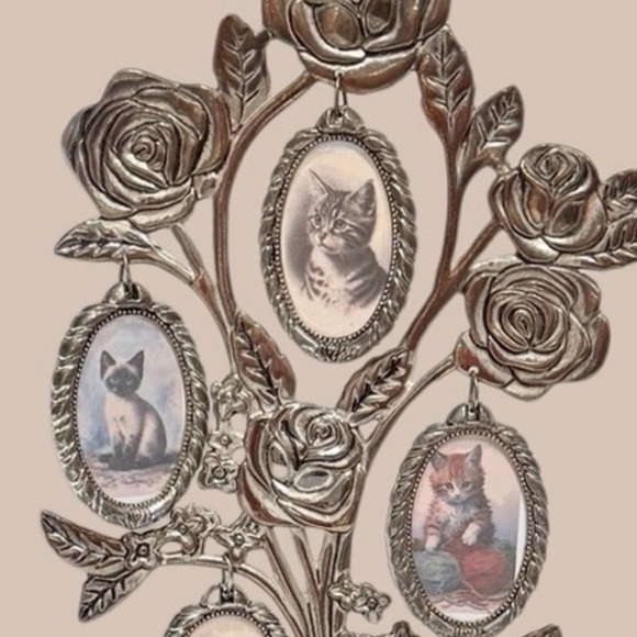 Vintage Other - Vintage Silver Photo Tree with Roses